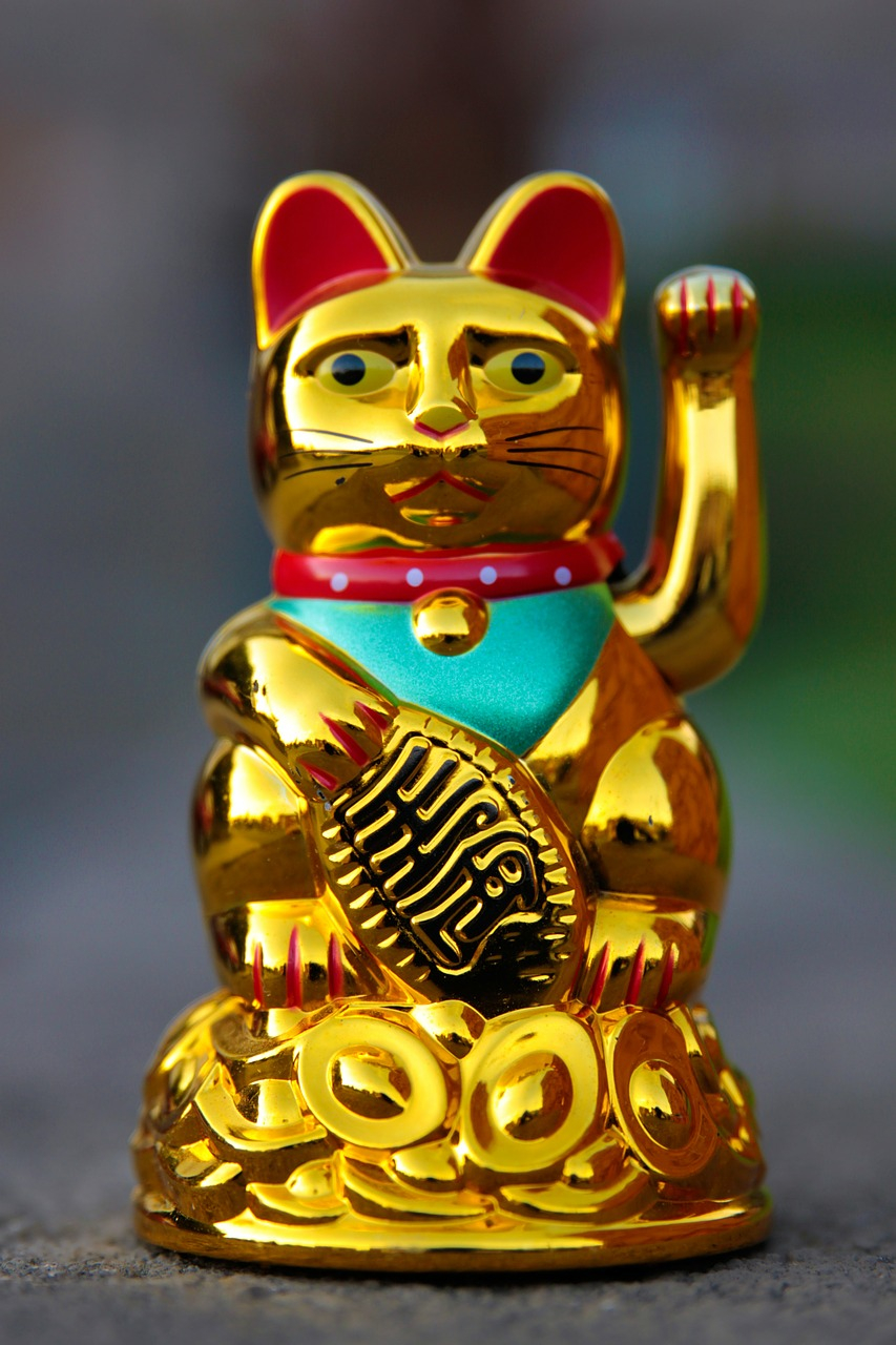 maneki-neko-453089_1280.jpg